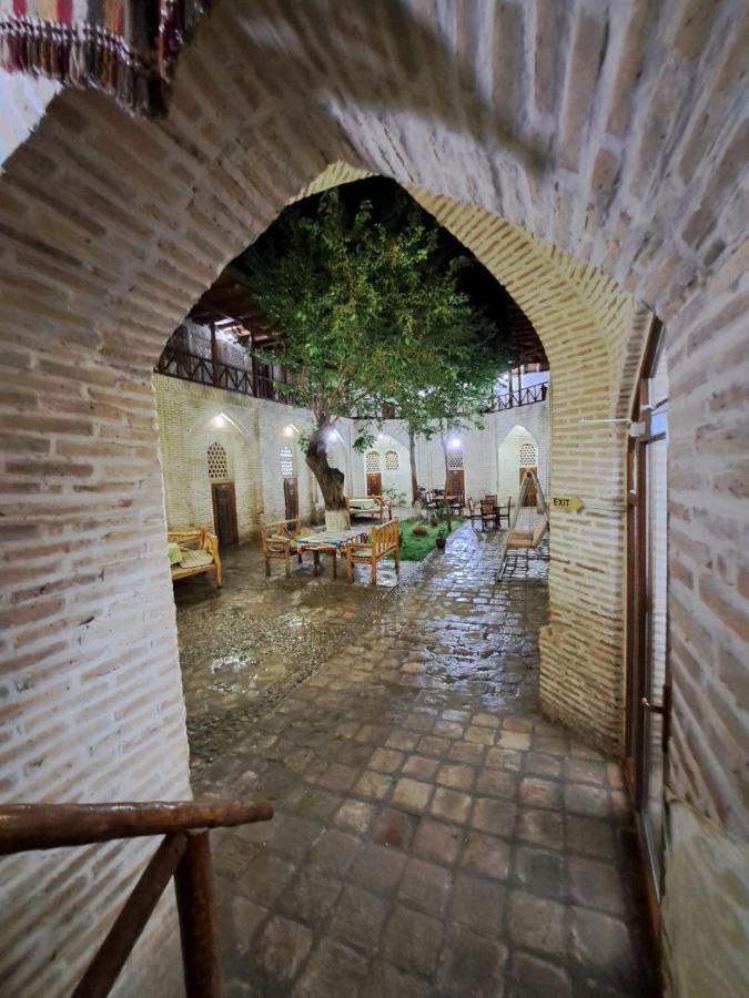 Umar Hotel In The Old City Buchara Exteriör bild