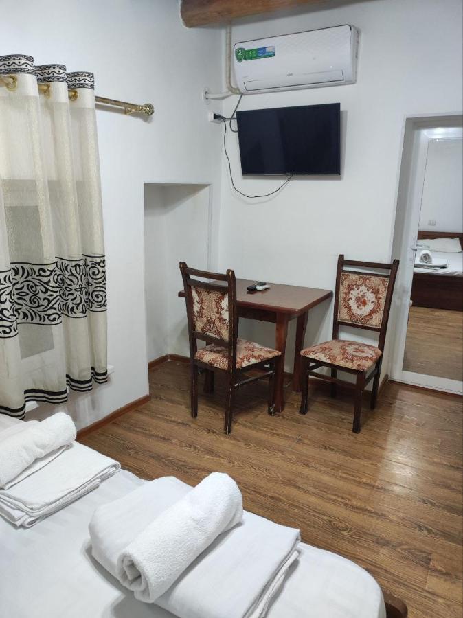 Umar Hotel In The Old City Buchara Exteriör bild