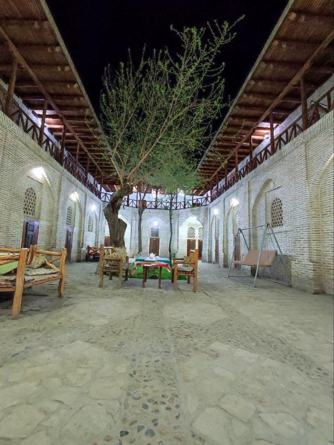 Umar Hotel In The Old City Buchara Exteriör bild